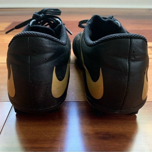 Nike Hypervenom Cleats - Picture 4 of 6